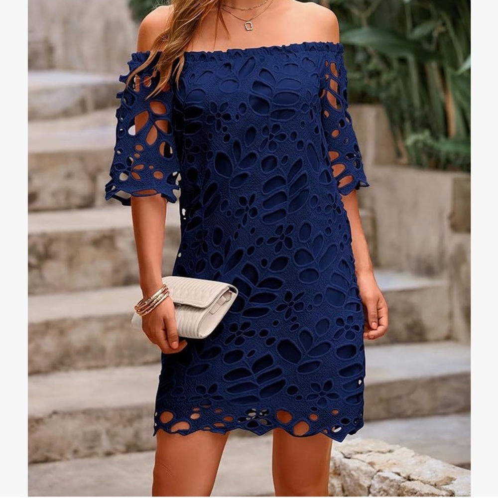New with tag, Navy dress. Size small